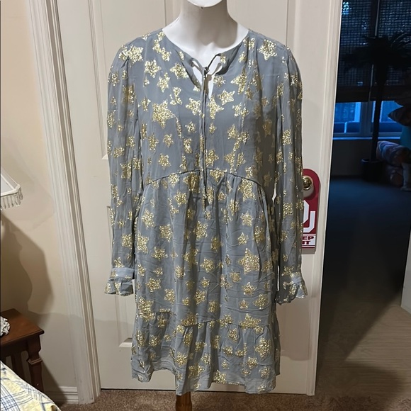 LOFT Gray Dress with Gold Star Design. Lined. Size Medium - Picture 1 of 12